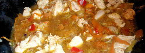 паэлья с курицей, перцем и горошком. Шаг 3