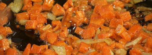 пилав с тушенкой и вареным нутом. Шаг 3