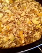 Плов из чечевицы и булгура с цукини и тыквой