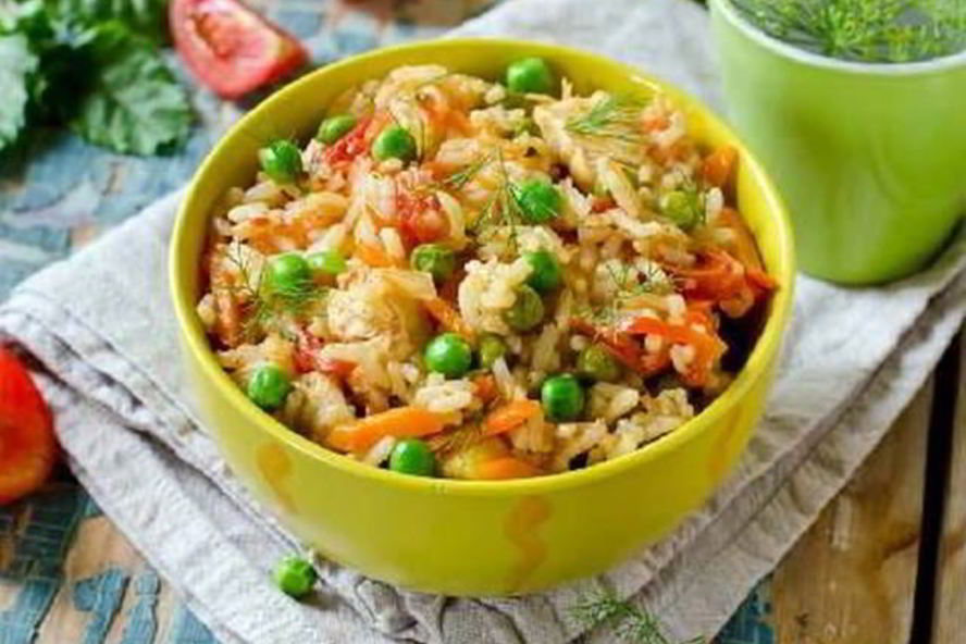 Рецепт плова с томатами и с зеленым горошком