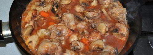 куриное рагу с грибами и томатным соком. Шаг 7