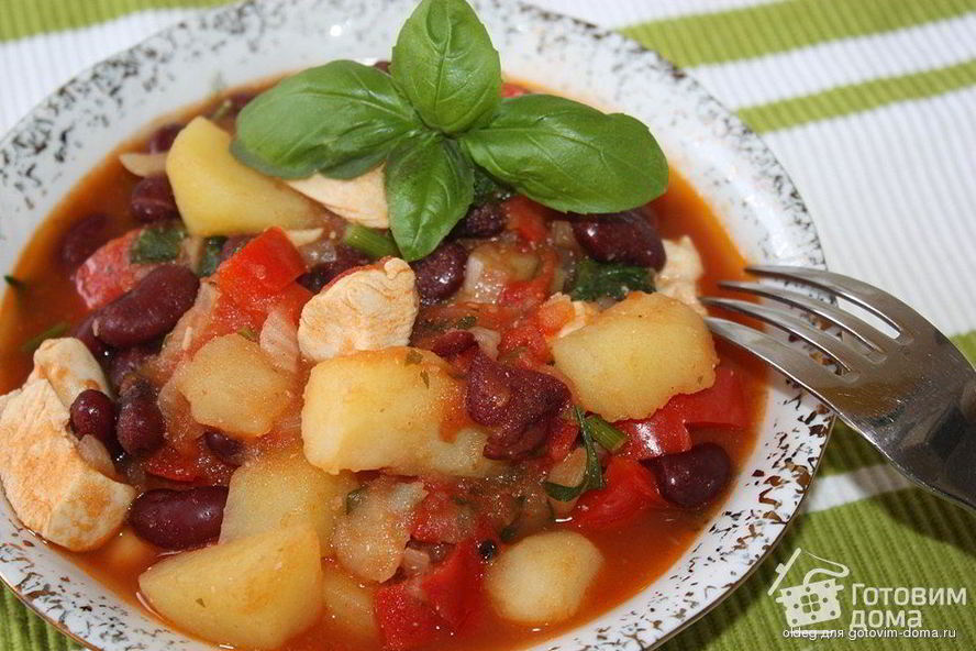 Рецепт мексиканского овощного рагу с куриным филе