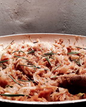 Овощное рагу с розмарином и имбирной настойкой