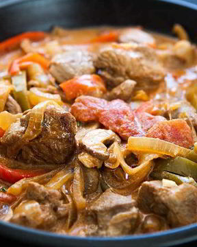 Рагу из индейки с грибами