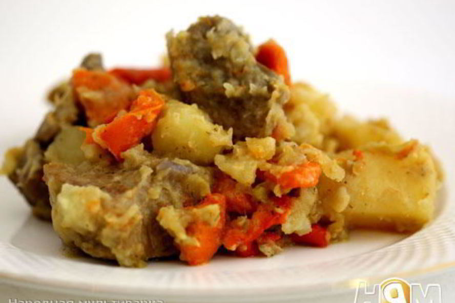 Рецепт рагу из телятины с овощами в мультиварке
