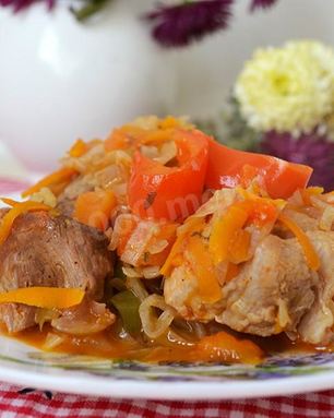 Рагу с мясом тушеное в мультиварке