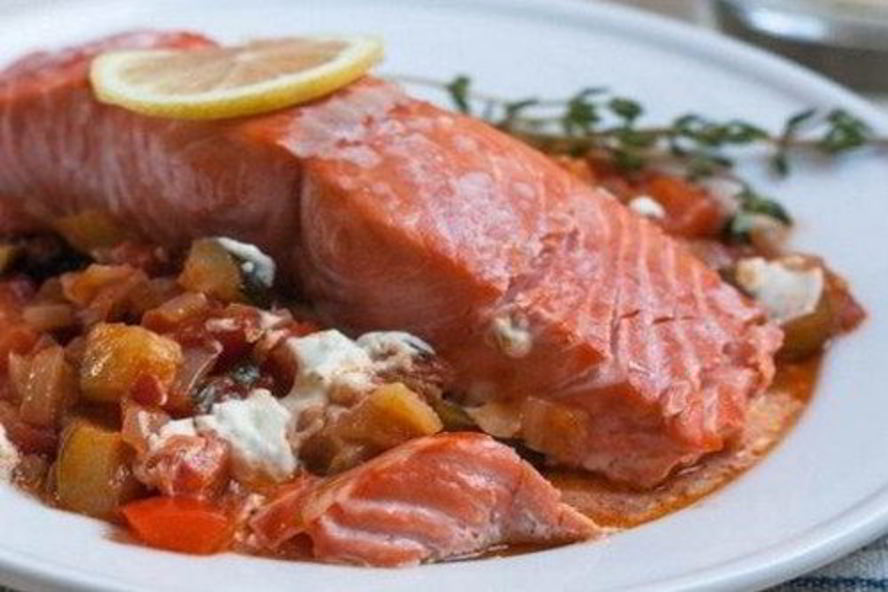 Рецепт лосося запеченного, с овощами рататуй