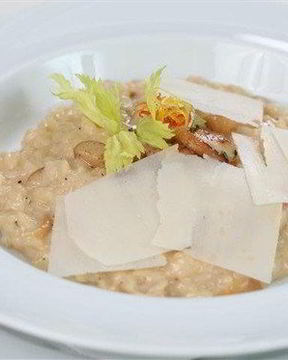 Ризотто с белыми грибами и пармезаном