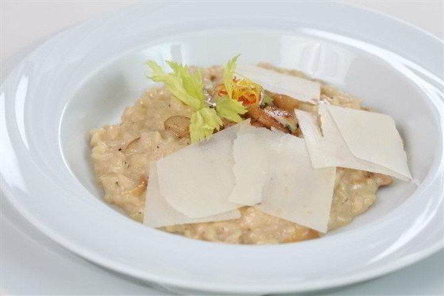 Рецепт ризотто с белыми грибами и пармезаном