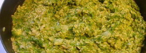 запеченное ризотто со спаржей, зеленым горошком и шпинатом. Шаг 9