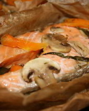 Форель, запеченная в пергаменте