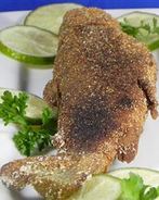 Форель, зажаренная целиком в панировке