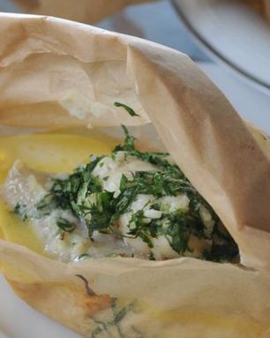 Гребешки и палтус с чесночно-сливочным соусом