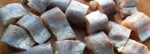 хек с луком и морковью в мультиварке. Шаг 3