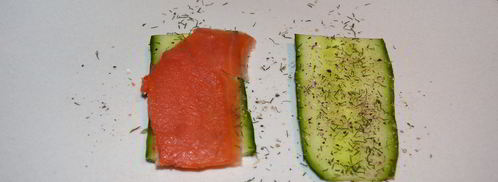 копченый лосось со свежим огурцом. Шаг 4