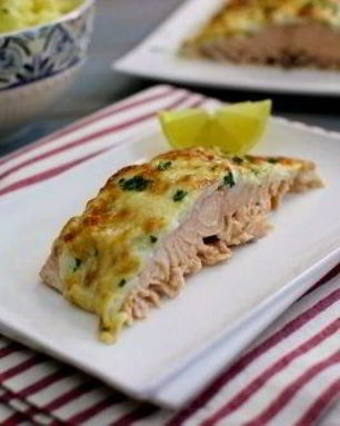 Красная рыба под сыром