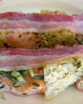 Рыба белая на шпажках