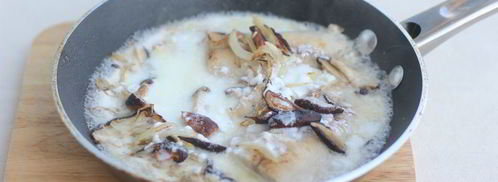 рыба с луком и грибами. Шаг 7