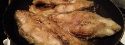 зеркальный карп жареный с луком. Шаг 5