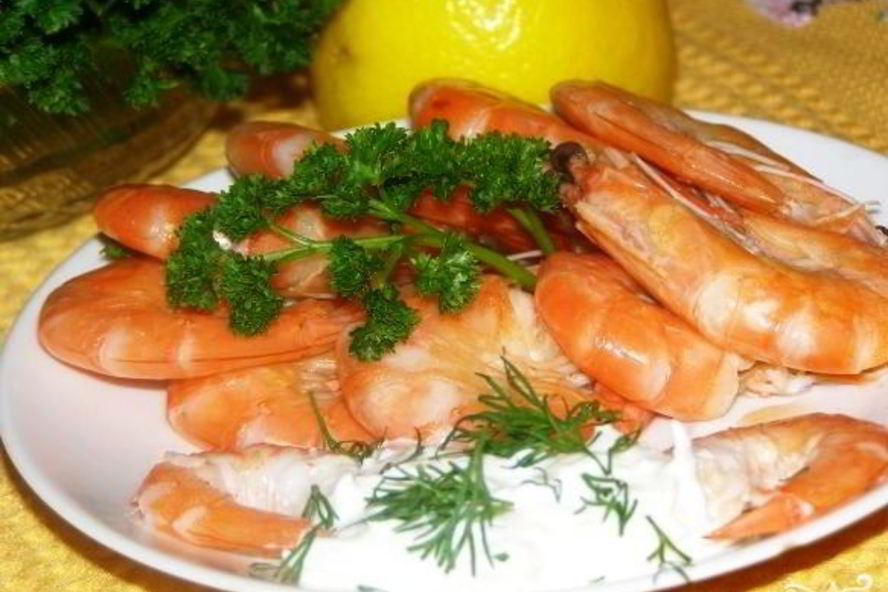 Рецепт жареных креветок в чесночном соусе