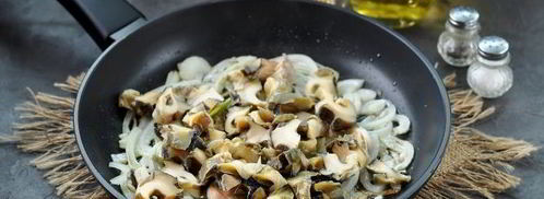 жареные рапаны с луком. Шаг 5