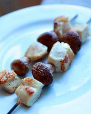 Куриные шашлычки с грибами