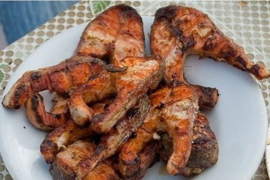 Рецепт шашлыка из форели с лимоном и специями