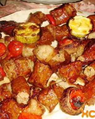 Шашлык из печени с салом