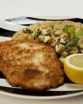 Куриный шницель с рисовым драником