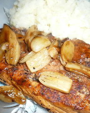 Шницель с чесноком