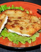 Шницели по-венски из филе индейки