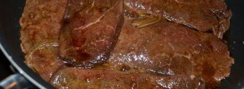 маринованные стейки с луком. Шаг 4