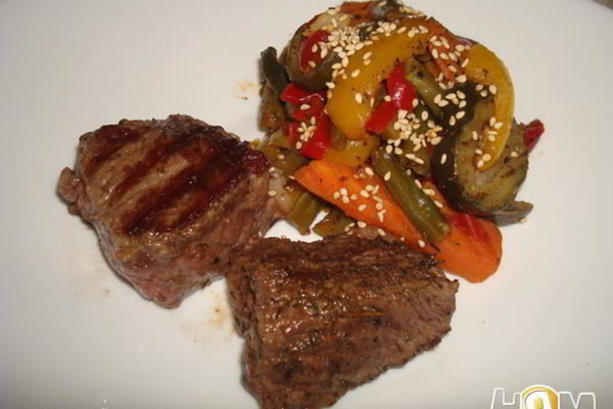 Рецепт мини стейки на гриле с овощами