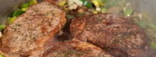 стейк из говядины на сковороде. Шаг 9