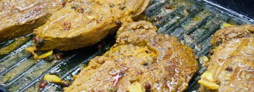 стейк из говядины с абрикосовыми дольками. Шаг 9