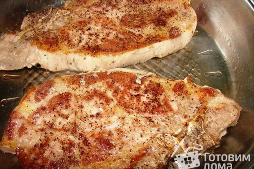 Рецепт стейка свиного на косточке