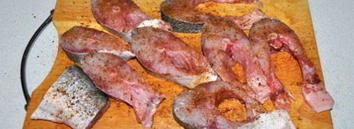 жареные стейки толстолобика. Шаг 4