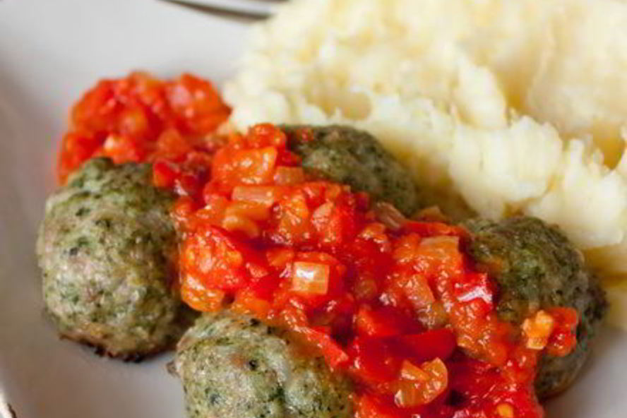 Рецепт шпинатных тефтелей с перечным соусом