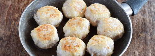 тефтели из куриного фарша с подливкой. Шаг 9