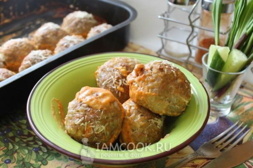 Рецепт тефтелей мясных в сметанно-томатном соусе