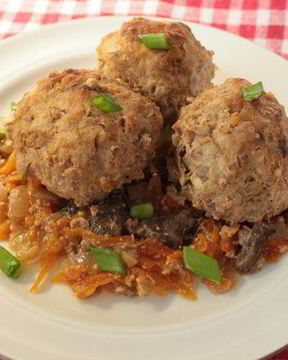 Тефтели с гречкой и грибами, запеченные в ряженке