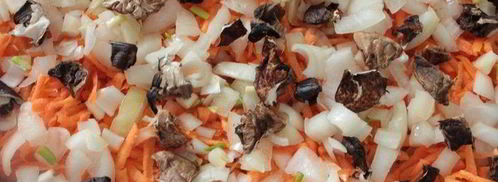 тефтели с гречкой и грибами, запеченные в ряженке. Шаг 7