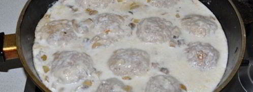 тефтели в сырно-грибном соусе. Шаг 9