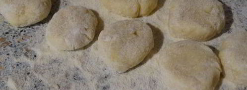 ленивые вареники из картошки со шкварками. Шаг 14