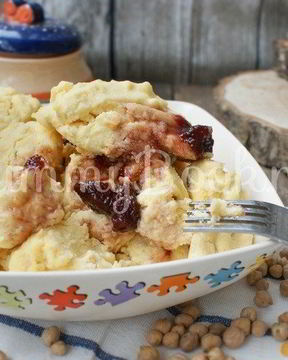 Паровые ленивые вареники с нутом в мультиварке