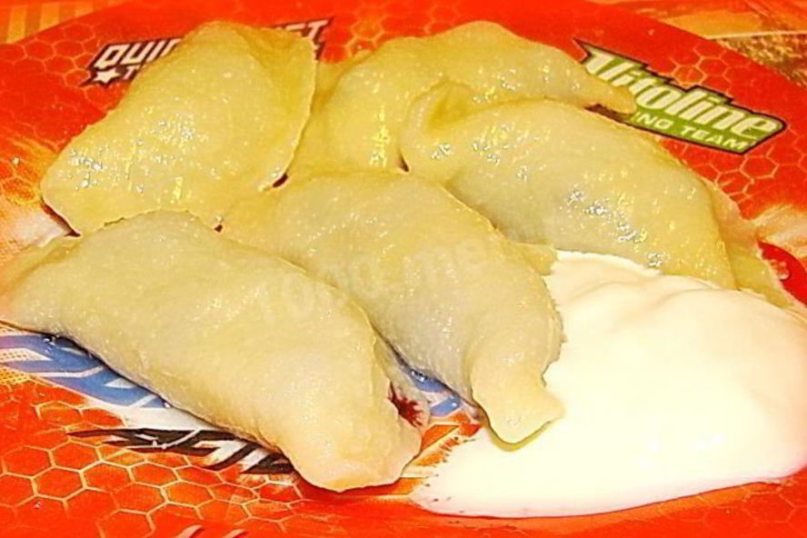 Рецепт вареников с черникой из теста на кефире