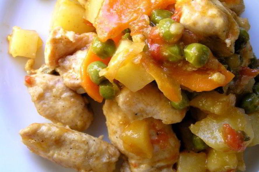 Рецепт быстрого жаркого из курицы с овощами