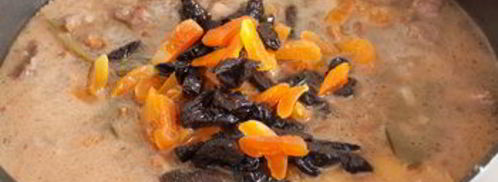 жаркое из говядины с сухофруктами и миндалем. Шаг 9