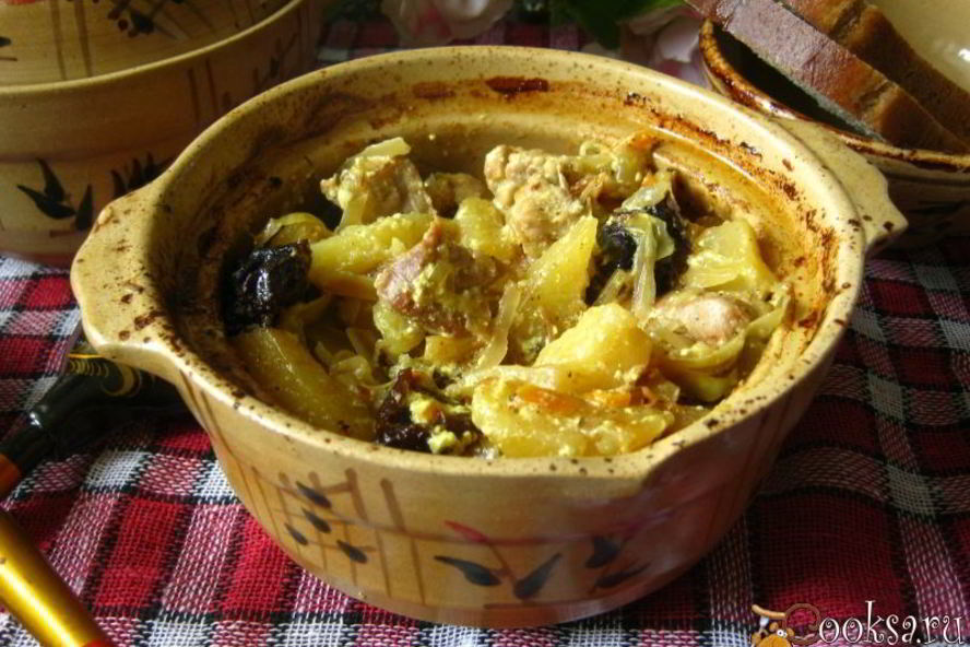 Рецепт жаркого из свинины в горшочках