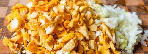 куриные зразы с лисичками. Шаг 3